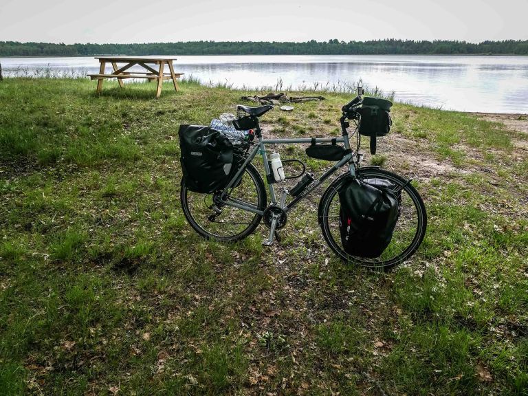 Sweden-lake-bike_12