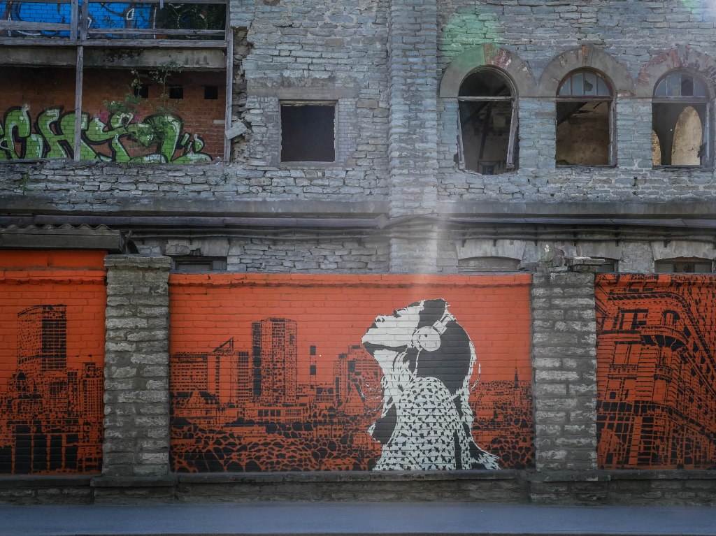 Estonia-tallinn-artwork-painting-kalamaja