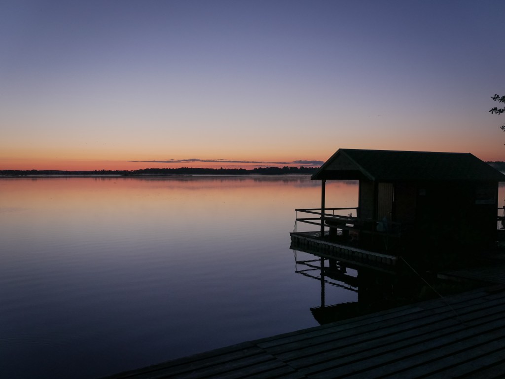 Latvia-lake-lielauce-sunset